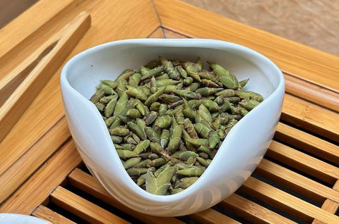 Dragon claw, White Tea from wild tea tree buds